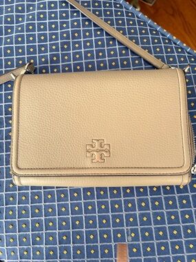 Tory Burch Pebbled Leather Crossbody in Taupe